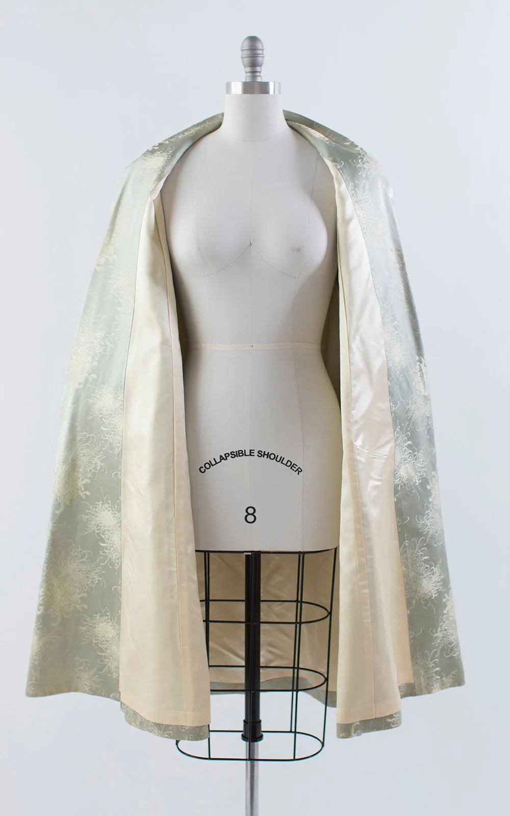 1950s Chrysanthemum Silk Satin Green Swing Coat | medium